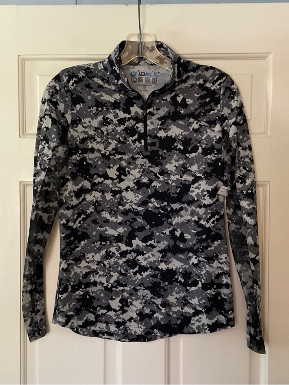IBKUL Quarter 1/4 Zip Pullover Digital Camo Womens XS NWT Golf Pickleball Tennis